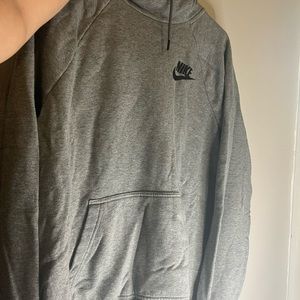 Gray xl NIKE sweatshirt. Only worn a few times